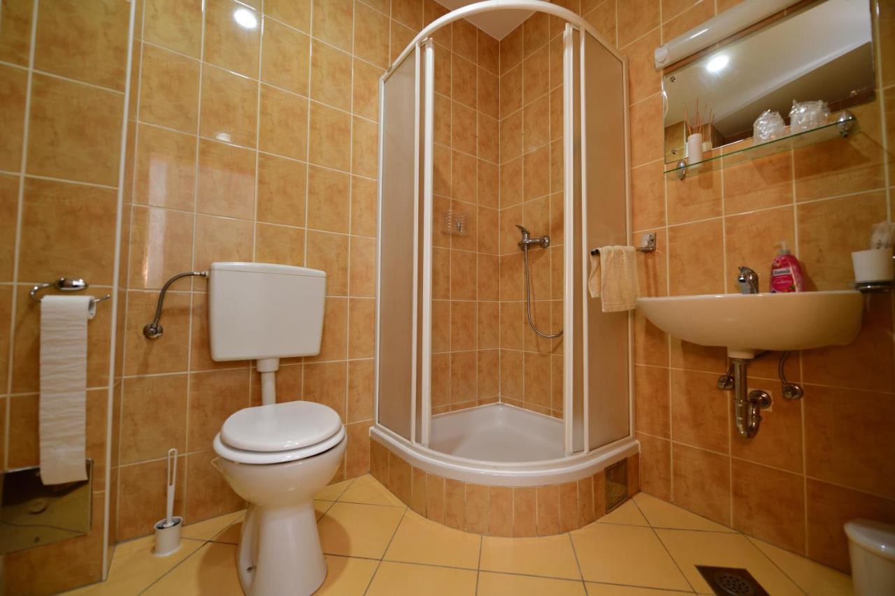 Apartman Miran Osijek Exteriör bild
